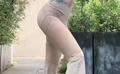 亚洲一卡二卡三卡四卡无卡网站